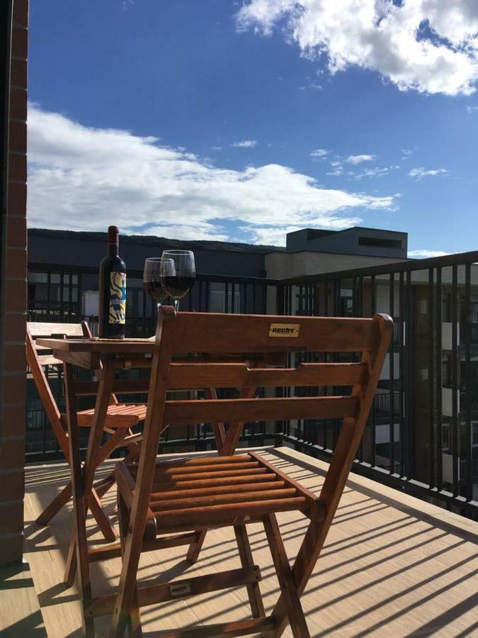 Sunny Apartment Ortachala Tbiliszi Kültér fotó